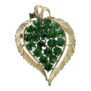 Usner Vintage Signed Brooch, Green Sparkling Stones, Gold Leaf Border.